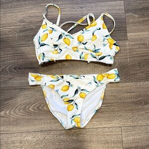 Jessica Simpson Lemon Print Bikini Set size Medium (NWT)